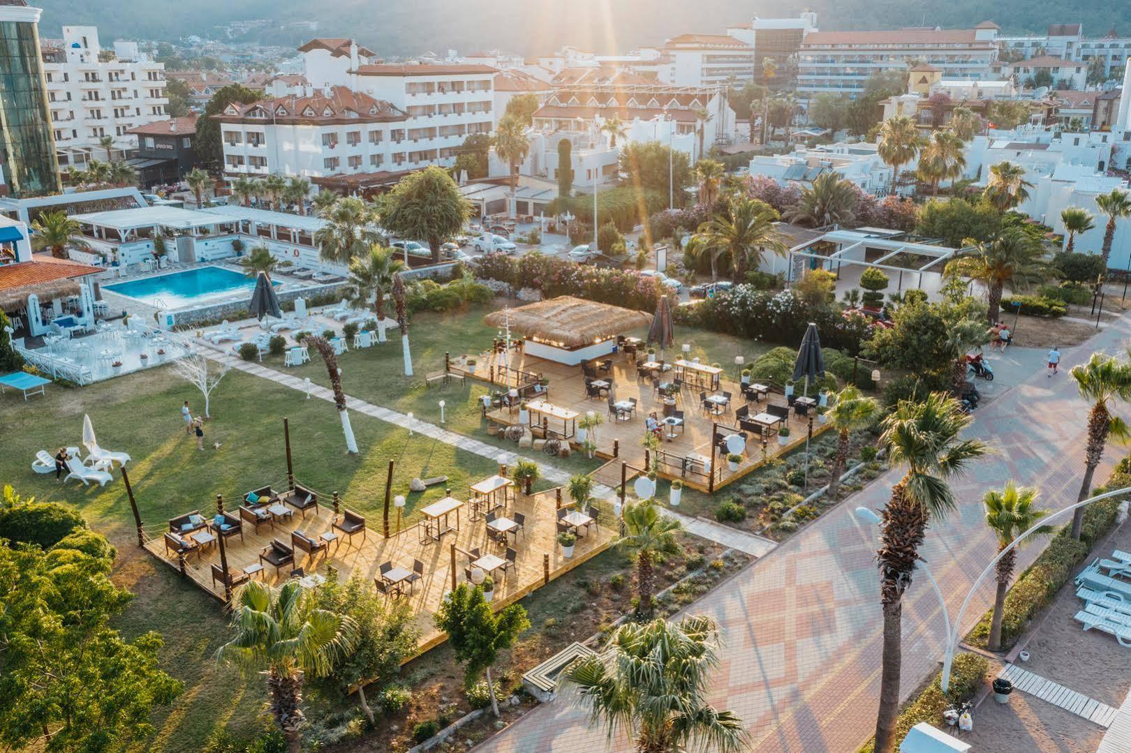 Casa & Blanca Hotel (Adults Only) İçmeler Luaran gambar