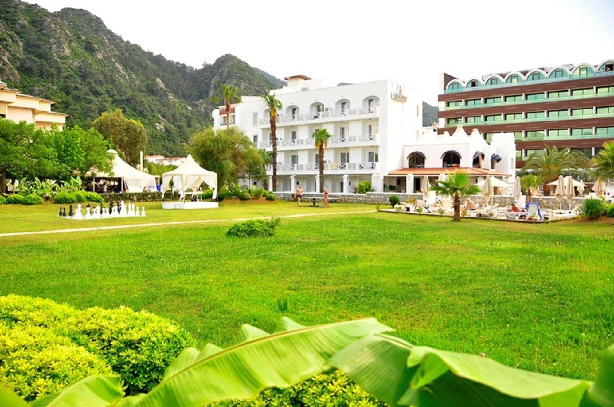 Casa & Blanca Hotel (Adults Only) İçmeler Luaran gambar