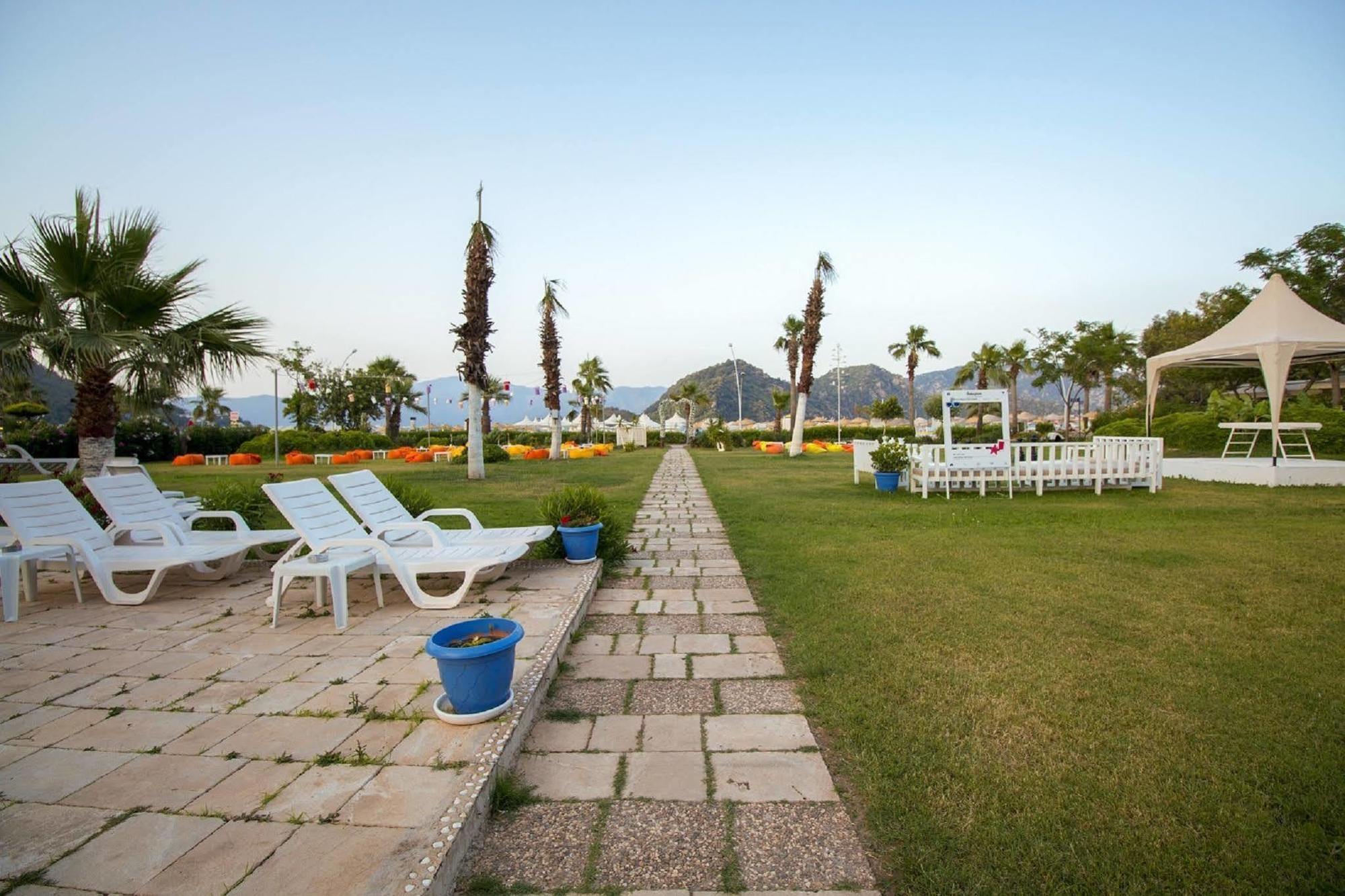 Casa & Blanca Hotel (Adults Only) İçmeler Luaran gambar